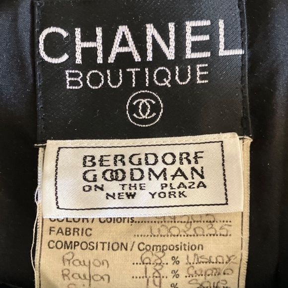 Chanel Rare Vintage Autumn 1993 Crop-Top - Picture 4 of 8